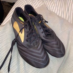 Brooks QWK III Track Shoes